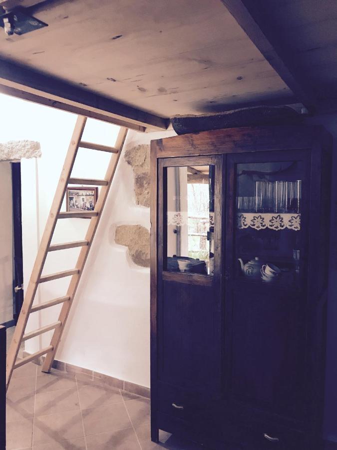 Ovostolai Cottage Fonni Dış mekan fotoğraf