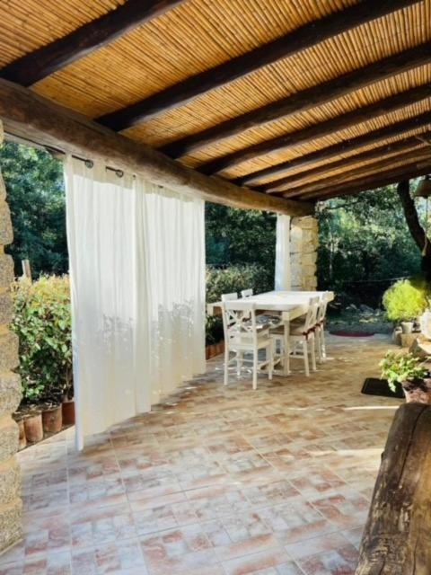 Ovostolai Cottage Fonni Dış mekan fotoğraf